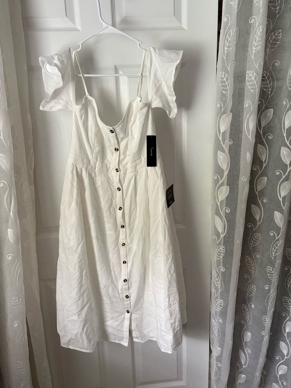 New NWT Lulus Women’s Button-Front cotton Summer cold shoulder midi dress size M